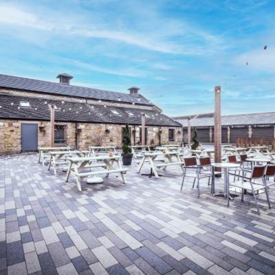 Thecourtyard 38